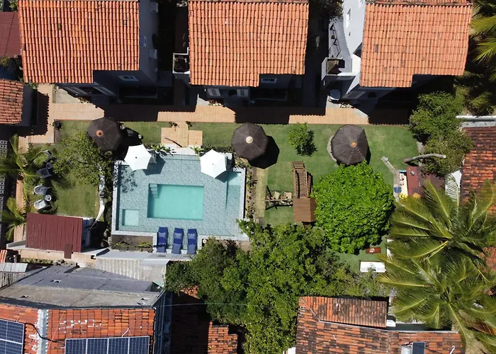 Pousada com piscina: Chalés Caiçara Serrambi